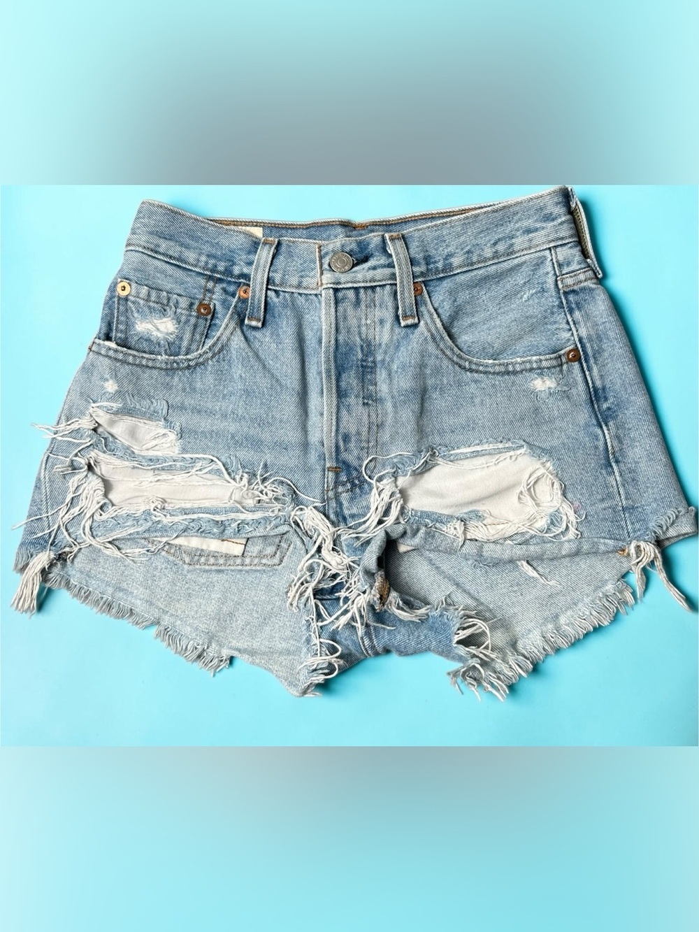 Levis 501 Size 24 Distressed High-Waisted Denim Shorts Light Wash Blue